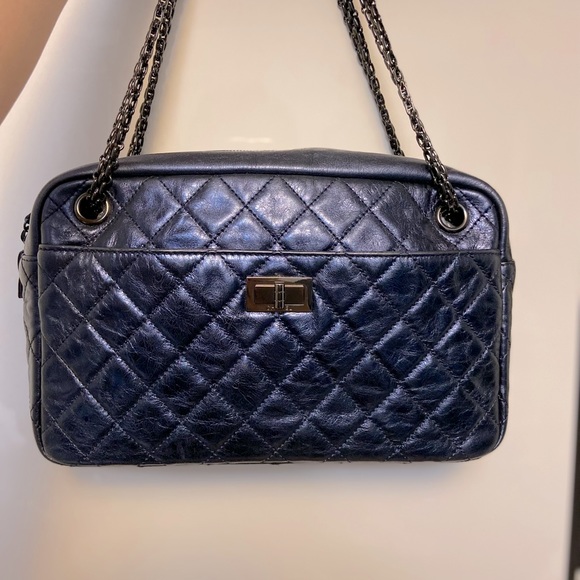 Chanel Reissue Camera Handbag - Picture 14 of 15